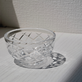 GLASS ITEM