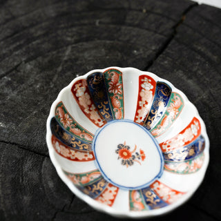 Old Imari style frills mini bowl [Hasami-yaki]