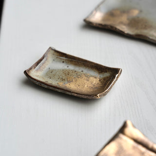 Gold accents mini plate 3.5in【shigaraki-yaki】