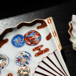 Old imari style fan plate  2size available［Hasami-yaki］