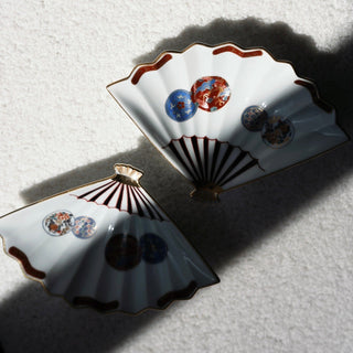 Old imari style fan plate  2size available［Hasami-yaki］