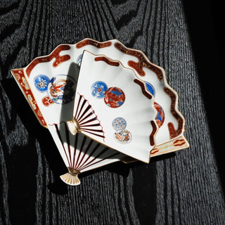 Old imari style fan plate  2size available［Hasami-yaki］